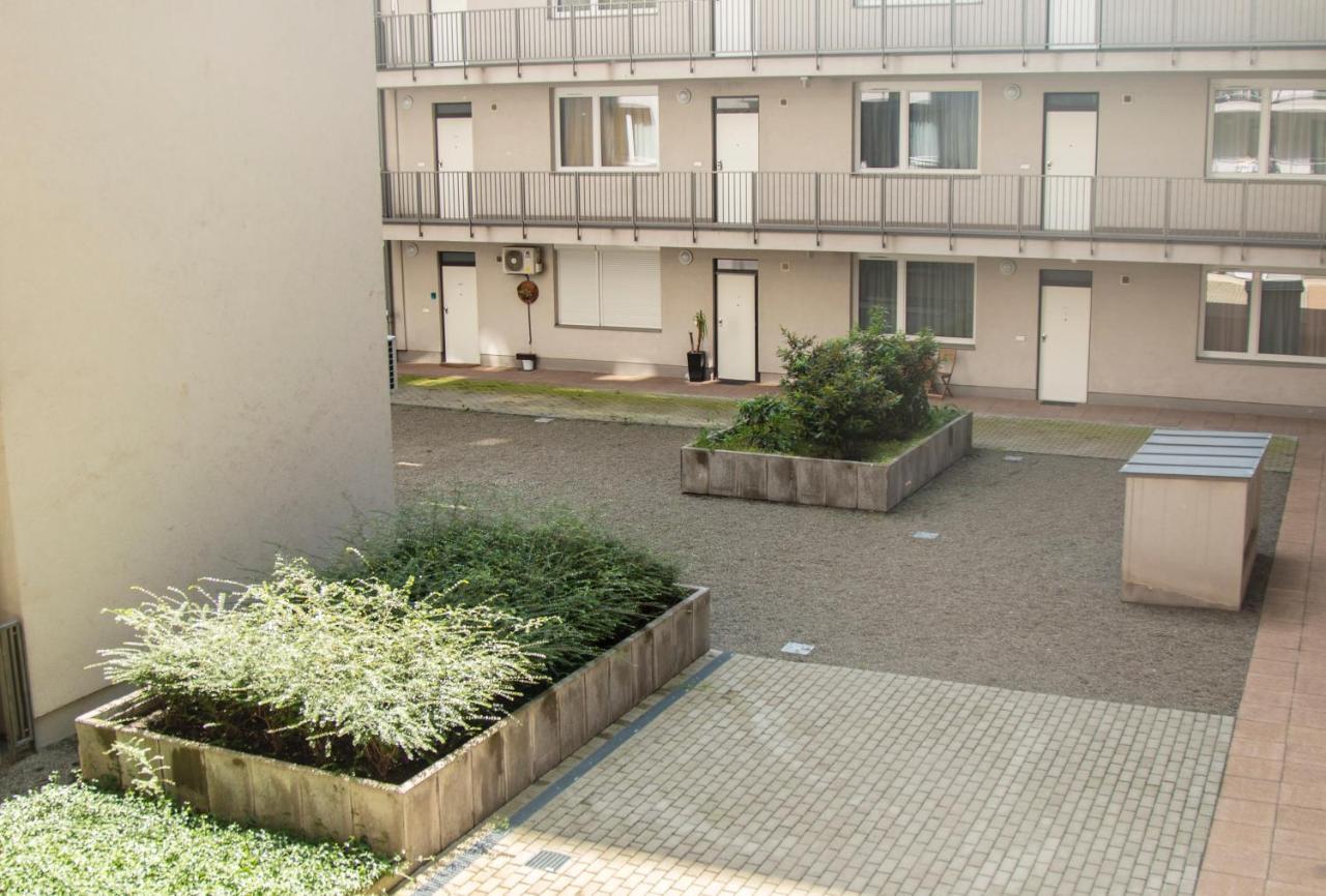 Keleti Studio Apartments Budapest Luaran gambar
