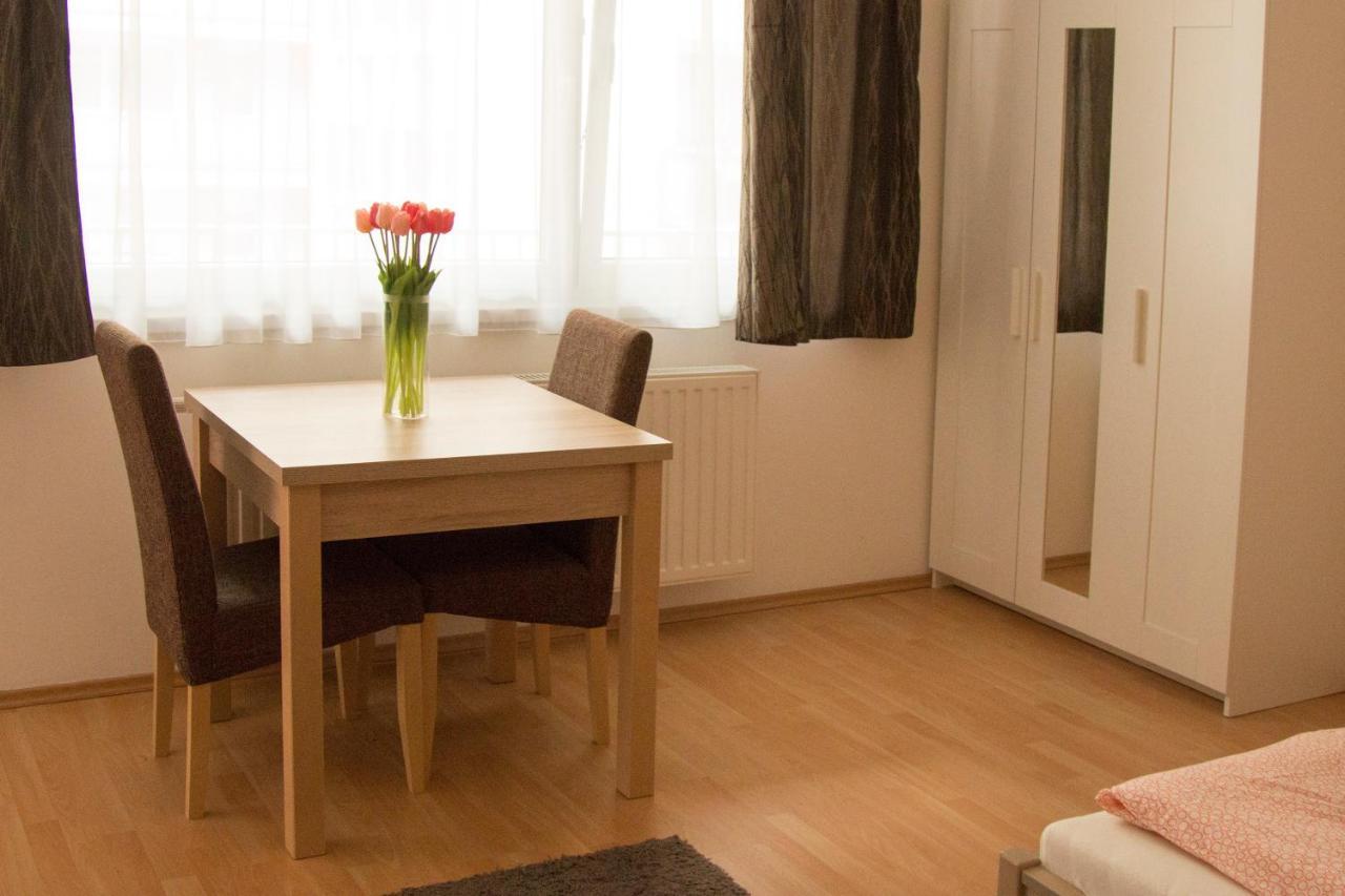 Keleti Studio Apartments Budapest Luaran gambar