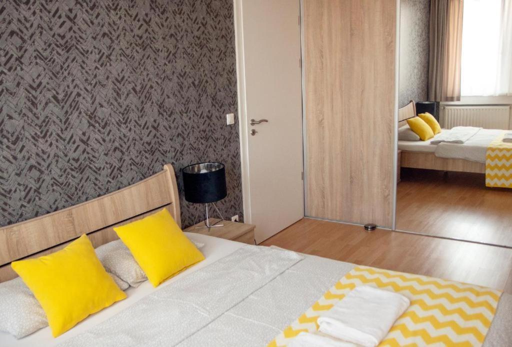Keleti Studio Apartments Budapest Luaran gambar