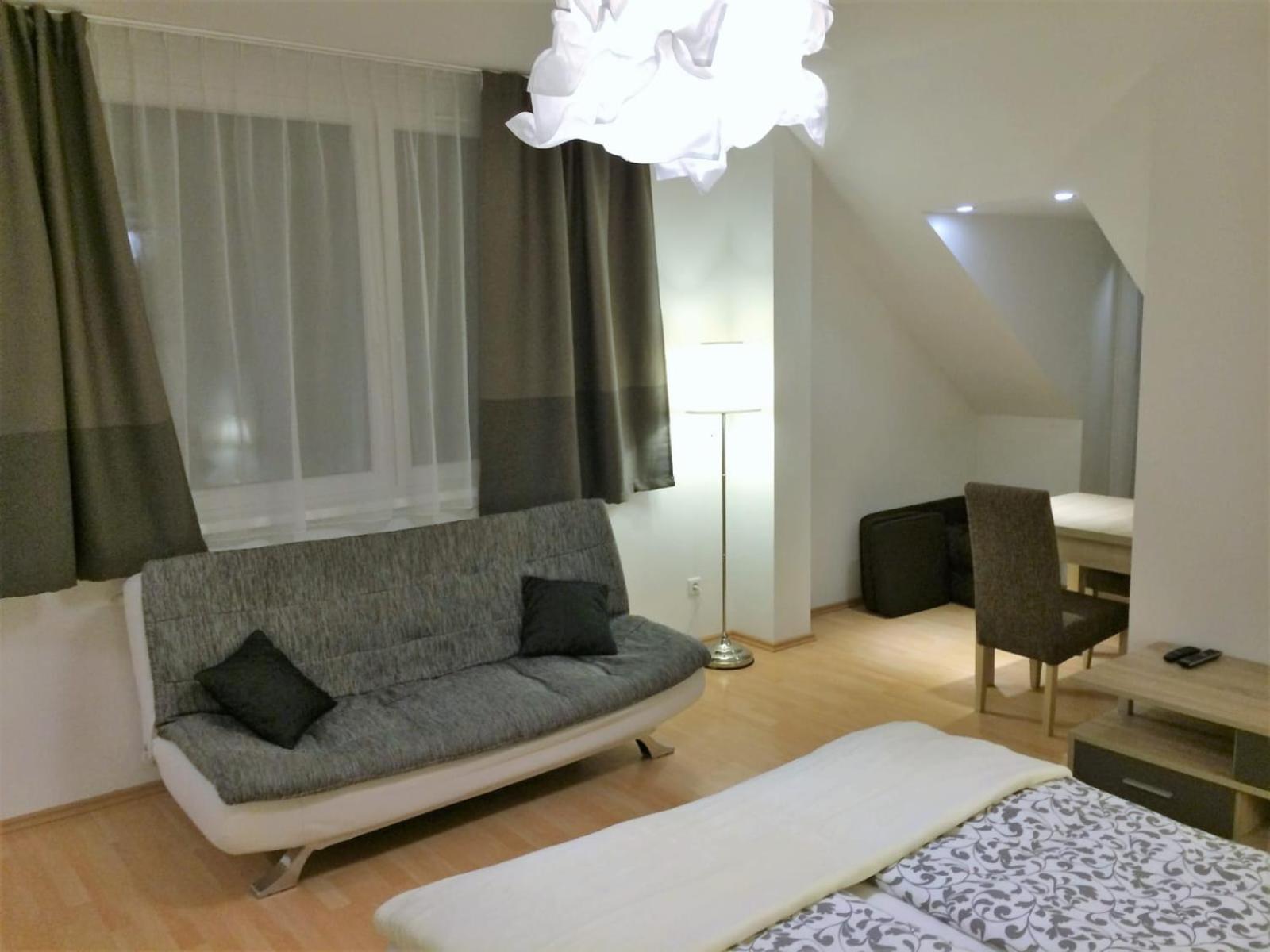 Keleti Studio Apartments Budapest Luaran gambar