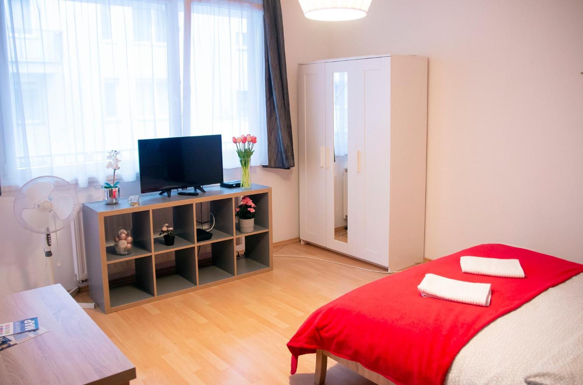 Keleti Studio Apartments Budapest Luaran gambar